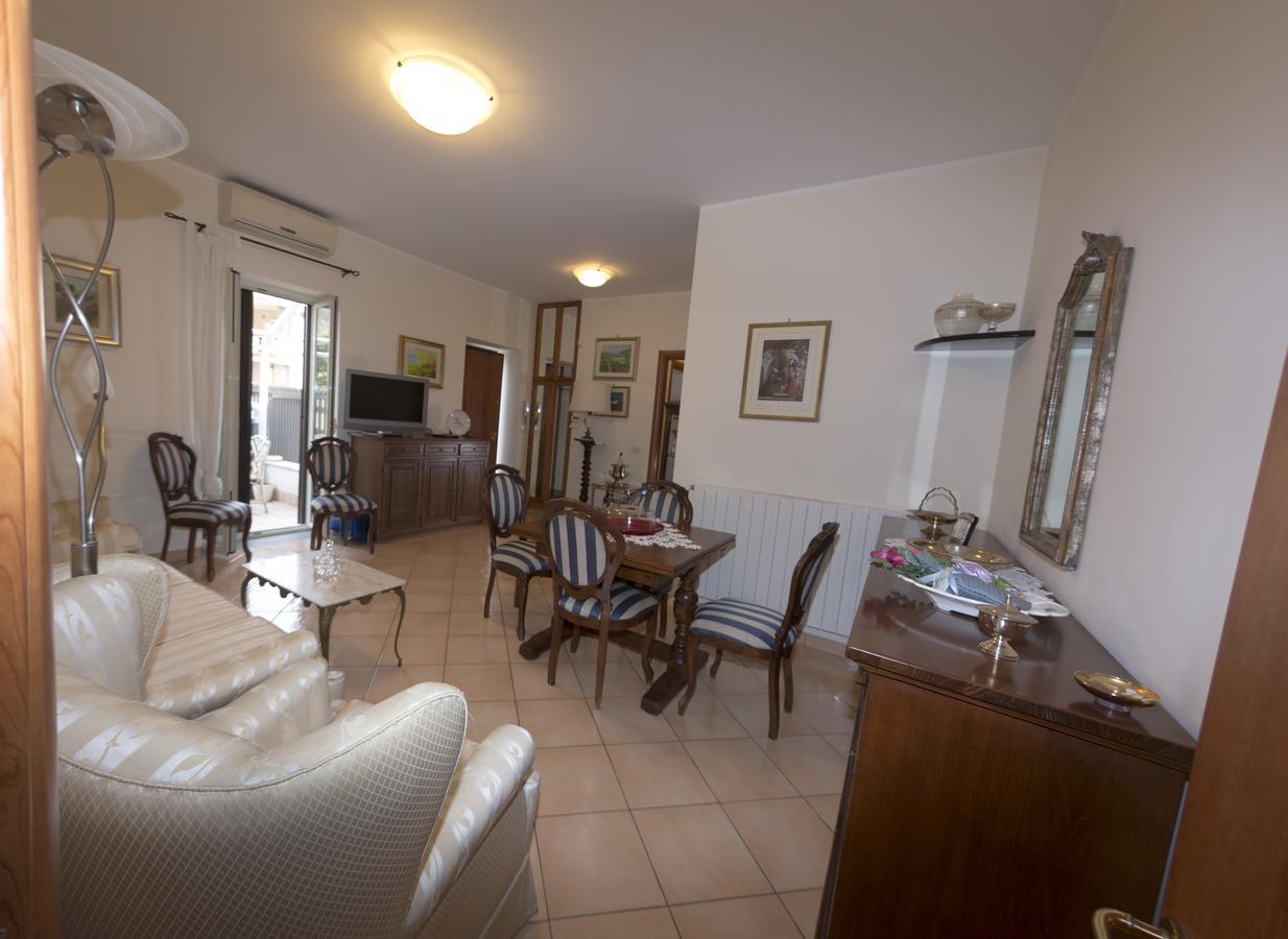 Pompei Deluxe Apartment Formia Eksteriør billede